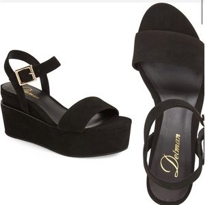 Women’s shoes size 10